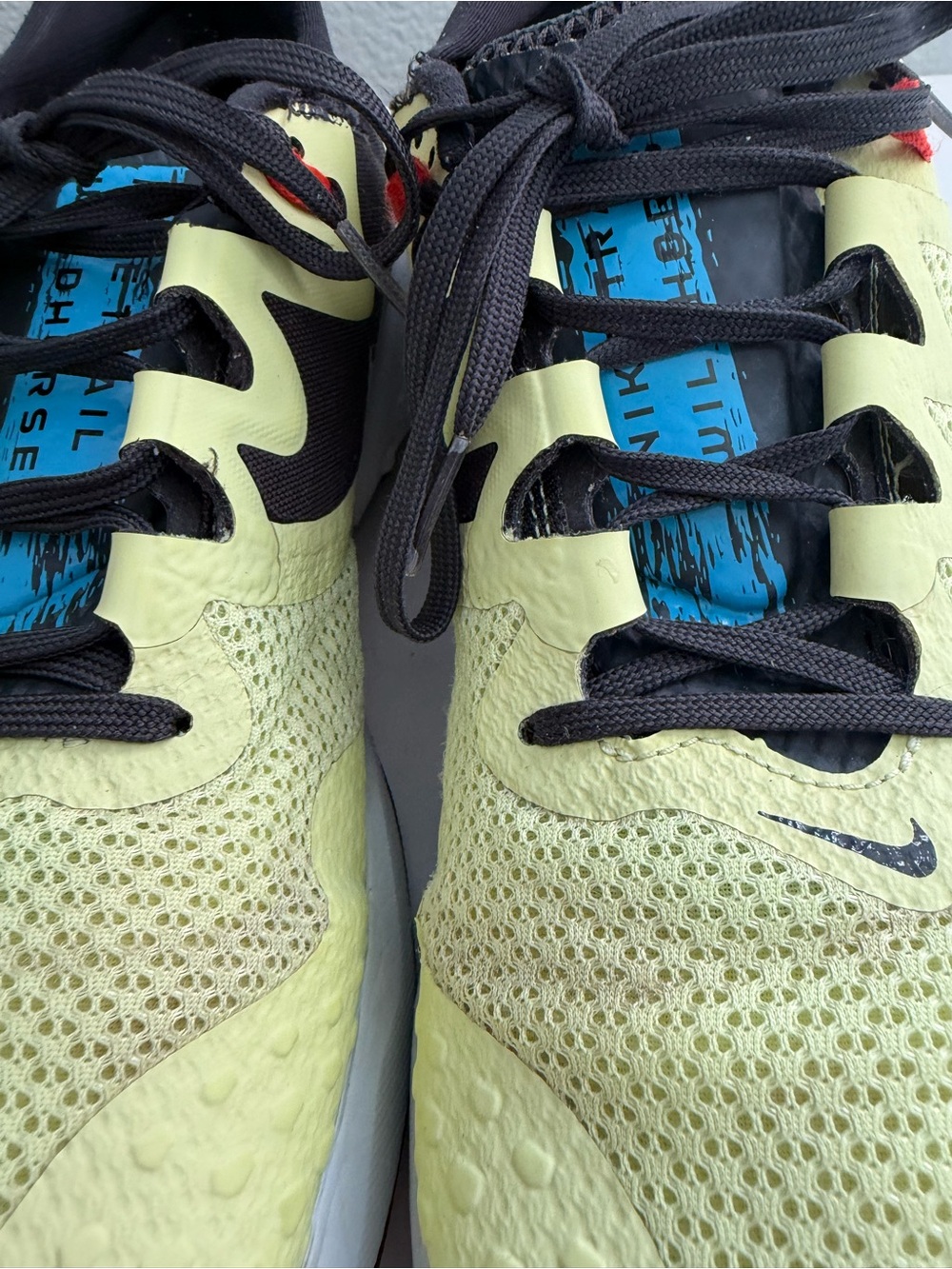 Nike Wildhorse 7 Women size 10 yellow and Black Trail Running Shoes with Blue - Picture 3 of 14